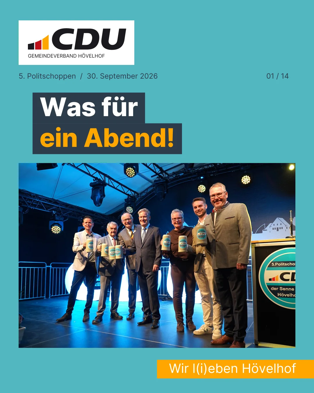 Original-Beitrag CDU Gemeindeverband Hövelhof: Bühnenfoto vom 5. Politschoppen am 30. September 2026, Headline „Was für ein Abend!“, Banderole „Wir l(i)eben Hövelhof“